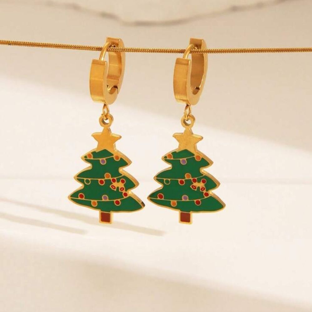Festive Christmas Tree Earrings Q218